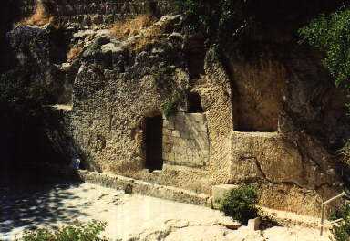 'Скальная гробница эпохи Христа к северо-западу от предполагаемой Голгофы', фото Джека Килмона